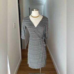 Seraphine Heart Keys Maternity wrap dress, Black & White, US Size 2